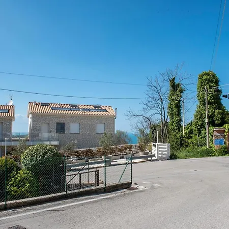 A07 - Poggio, Delizioso Bilocale Con Portico *